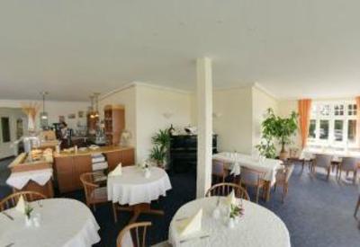 фото отеля Hotel Fahrhaus Niederkleveez