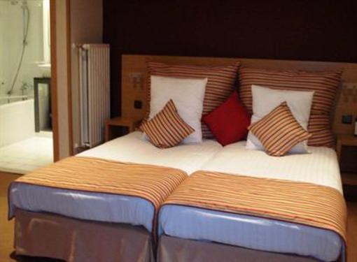 фото отеля BEST WESTERN Axis Hotel