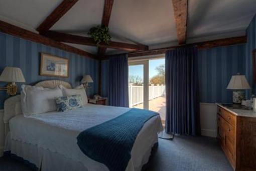 фото отеля The Harbor Light Inn Marblehead