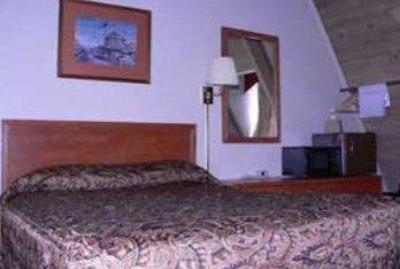 фото отеля Budget Host Frontier Inn