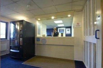 фото отеля Travelodge Chesterfield