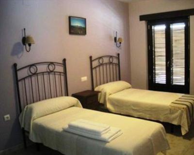 фото отеля Apartamentos Via Verde del Aceite Alcaudete
