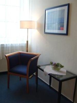фото отеля Hotel Westfalischer Hof Salzkotten