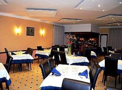 фото отеля La Rocade Hotel Onet-Le-Chateau