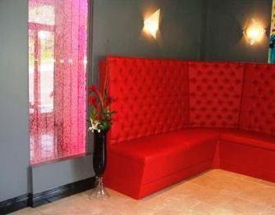 фото отеля Le Chateau Hotel Sainte Adele