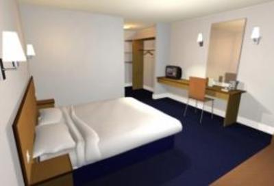 фото отеля Travelodge Peterborough Central