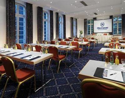 фото отеля Sheraton Offenbach Hotel Offenbach am Main