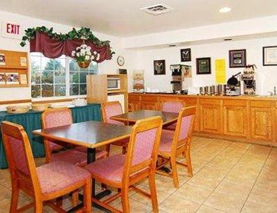 фото отеля Rodeway Inn Jefferson (Wisconsin)
