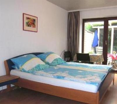фото отеля Apartmentvermietung Meerbusch