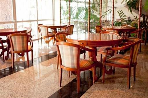 фото отеля Ritz Plaza Hotel