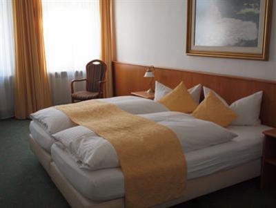 фото отеля Hotel & Restaurant Bellevue Schmölln