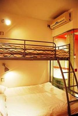 фото отеля Pod Inn Hangzhou Wushan Square