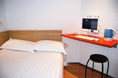 фото отеля Pod Inn Hangzhou Wushan Square