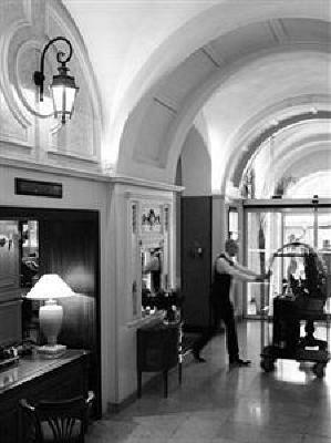 фото отеля Hotel West End