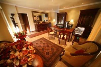 фото отеля Le Cozmo Guesthouse