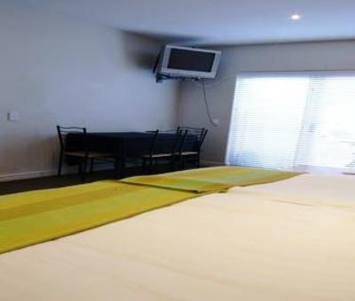 фото отеля Small Bay Guesthouse Cape Town