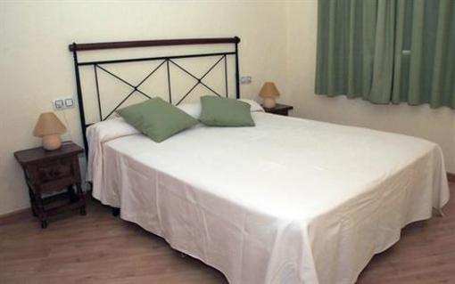 фото отеля Apartamentos Cal Ratero Macanet de Cabrenys