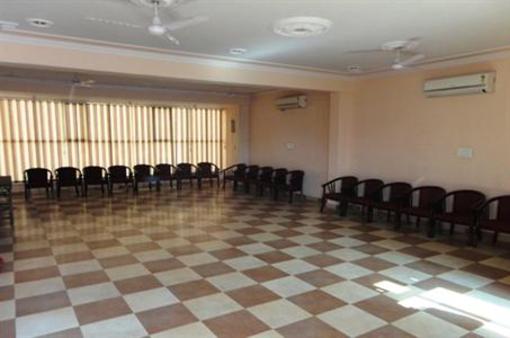 фото отеля Hotel Tarun
