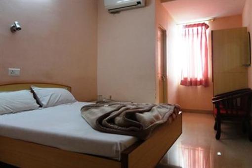 фото отеля Hotel Tarun