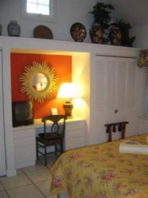 фото отеля Knowles House B&B