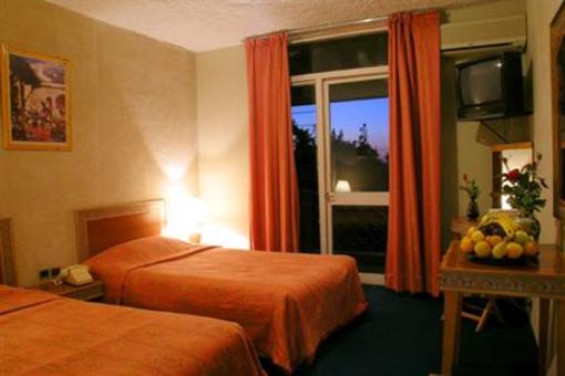 фото отеля Hotel Chems