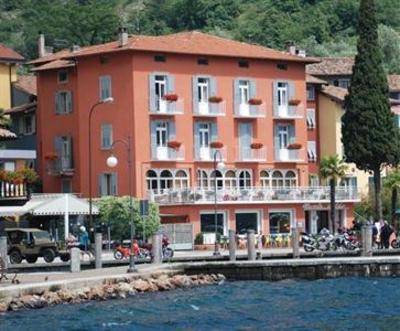 фото отеля Hotel Monte Baldo Nago-Torbole