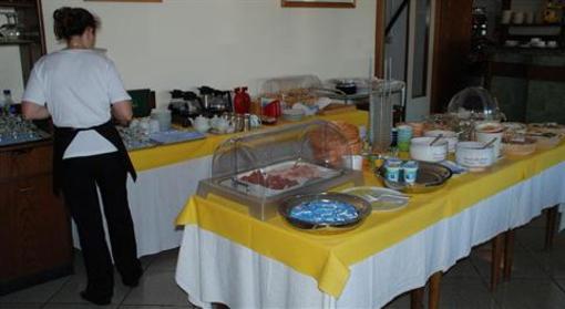 фото отеля Hotel Monte Baldo Nago-Torbole