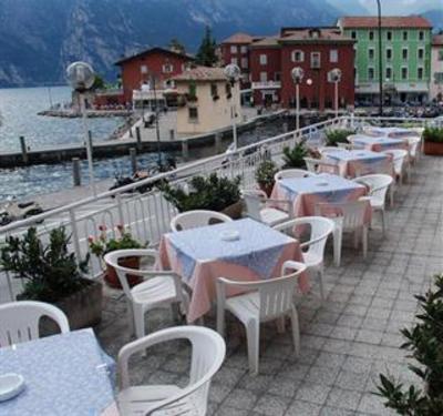 фото отеля Hotel Monte Baldo Nago-Torbole