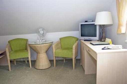 фото отеля Hotel Gasthof Coschütz Dresden