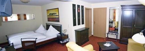 фото отеля Hotel Gasthof Coschütz Dresden