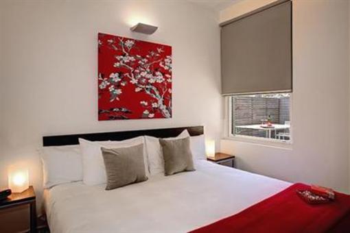 фото отеля Plum Serviced Apartments North Melbourne