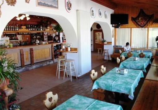 фото отеля Albergo Passo Brocon