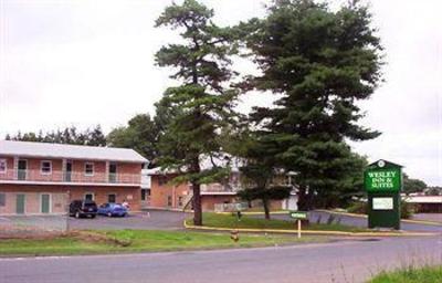 фото отеля Wesley Inn & Suites