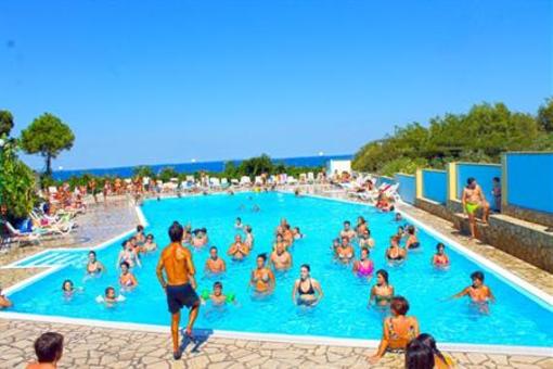 фото отеля Villaggio Club Baia Calava