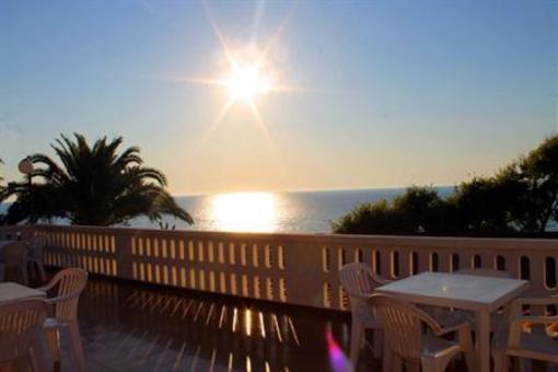фото отеля Villaggio Club Baia Calava