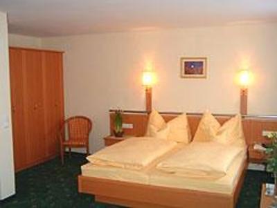 фото отеля Elisabeth Pension Russbach am Pass Gschutt