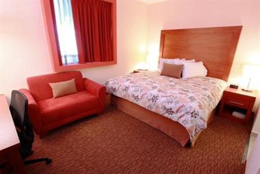 фото отеля Staybridge Suites Queretaro