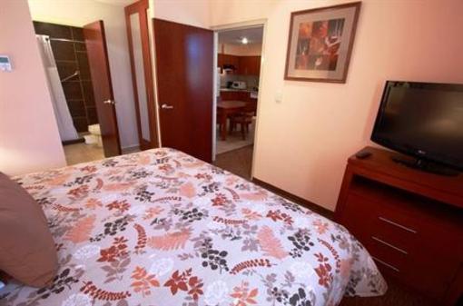 фото отеля Staybridge Suites Queretaro
