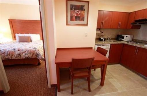 фото отеля Staybridge Suites Queretaro