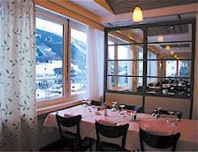 фото отеля Hotel Alpina Airolo