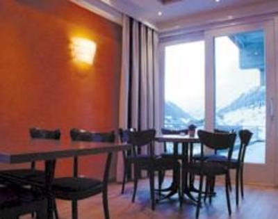 фото отеля Hotel Alpina Airolo
