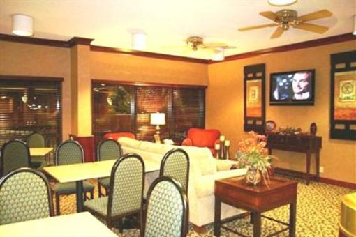 фото отеля Hampton Inn Corinth