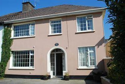 фото отеля Cherry Tree Guesthouse Killarney