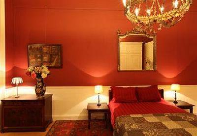 фото отеля Prince Henry Private Suites and Gardens