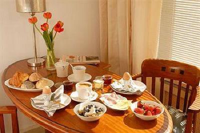 фото отеля Prince Henry Private Suites and Gardens