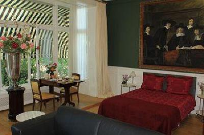 фото отеля Prince Henry Private Suites and Gardens