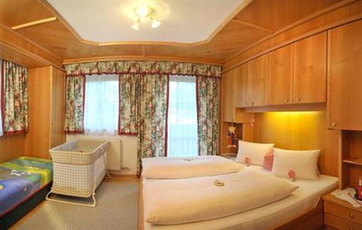 фото отеля Bauernhof Ferienbauernhof Arnoldgut Farmhouse Radstadt