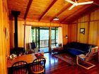 фото отеля Hawke Brook Chalets Pemberton