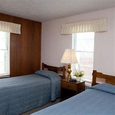 фото отеля Elkins Motor Lodge