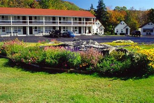 фото отеля White Mountain Motel & Cottages